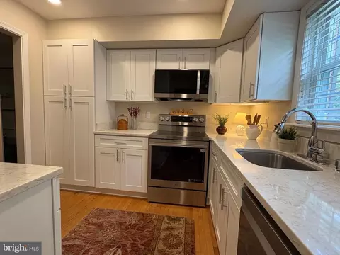 7629 Tiverton Dr, Springfield, VA 22152 photo 7
