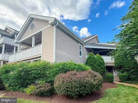 14320 Climbing Rose Way #203, Centreville, VA 20121