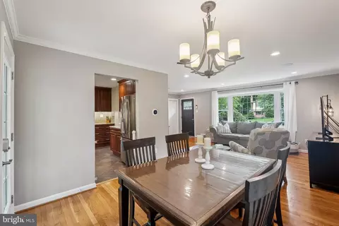 Dining - 6204 Bardu Ave, Springfield, VA 22152 photo 3 of 4