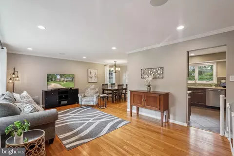 Living - 6204 Bardu Ave, Springfield, VA 22152 photo 1 of 3