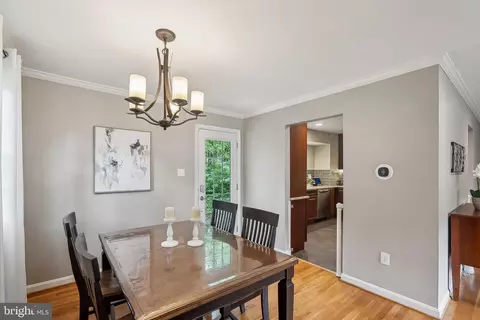 Dining - 6204 Bardu Ave, Springfield, VA 22152 photo 2 of 4