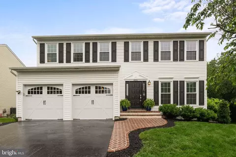 6901 Sharpsburg Dr, Centreville, VA 20121