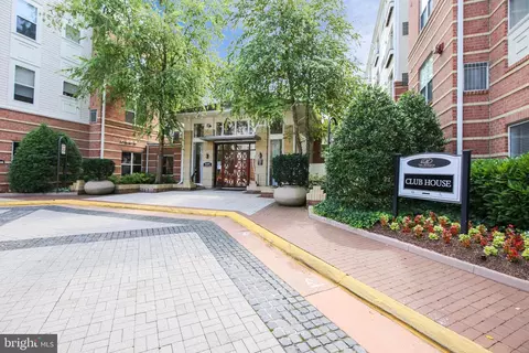 9486 Virginia Center Blvd #316, Vienna, VA 22181