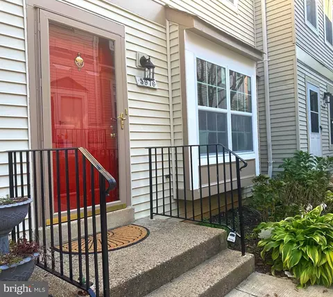 5976 Annaberg Pl #168, Burke, VA 22015