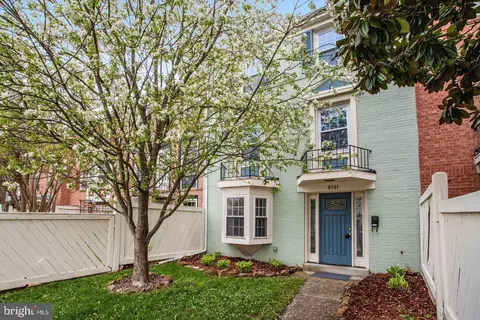 8141 Lakepark Dr, Alexandria, VA 22309