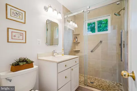 5420 Eastbourne Dr, Springfield, VA 22151 photo 22
