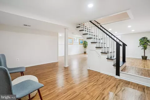 5420 Eastbourne Dr, Springfield, VA 22151 photo 36