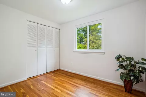 5420 Eastbourne Dr, Springfield, VA 22151 photo 27
