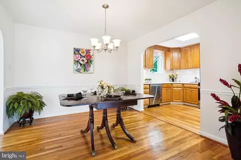 5420 Eastbourne Dr, Springfield, VA 22151 photo 8