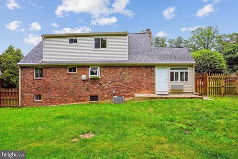5420 Eastbourne Dr, Springfield, VA 22151 photo 46