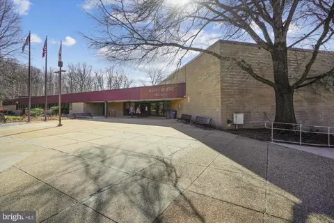5420 Eastbourne Dr, Springfield, VA 22151 photo 60