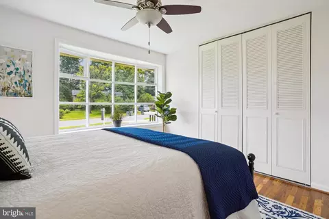 5420 Eastbourne Dr, Springfield, VA 22151 photo 18