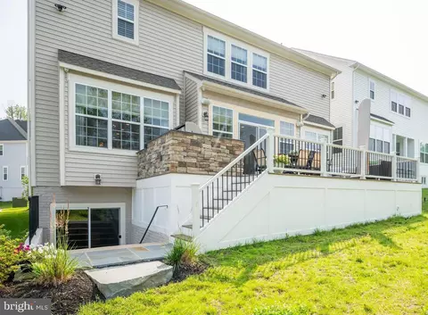 Exterior - 6233 Mcconnell Ln, Springfield, VA 22153 photo 12 of 12