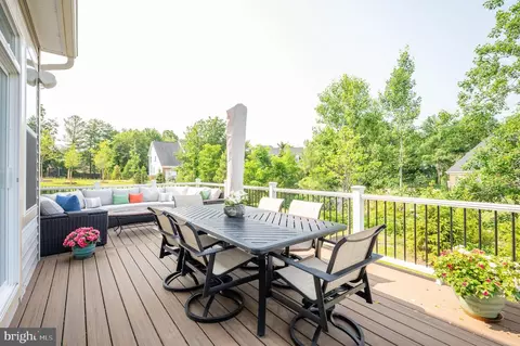 Exterior - 6233 Mcconnell Ln, Springfield, VA 22153 photo 2 of 12