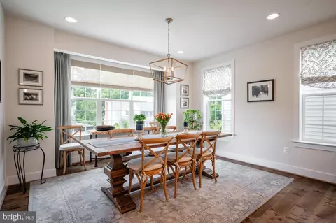 Dining - 6233 Mcconnell Ln, Springfield, VA 22153 photo 2 of 3