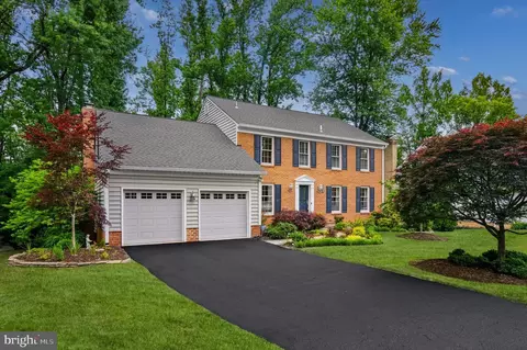 9026 Parliament Dr, Burke, VA 22015