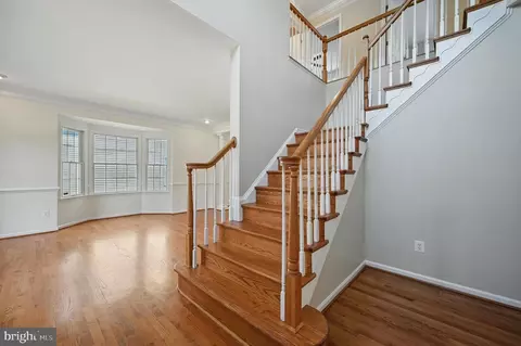 Entry Way - 10861 Hunter Gate Way, Reston, VA 20194 photo 3 of 7