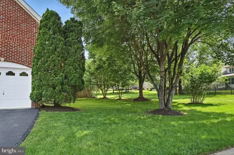 Exterior - 10861 Hunter Gate Way, Reston, VA 20194 photo 8 of 11