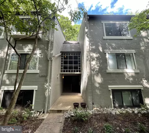 11729 Ledura Ct #202, Reston, VA 20191