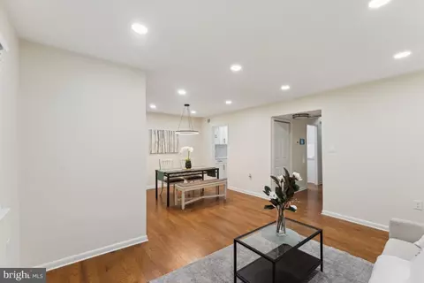 2362 Antiqua Ct, Reston, VA 20191 photo 7