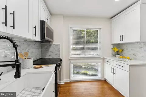 2362 Antiqua Ct, Reston, VA 20191 photo 15