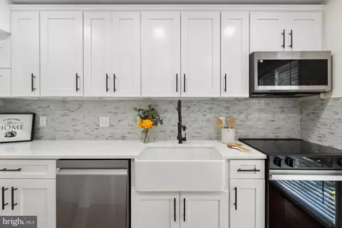 2362 Antiqua Ct, Reston, VA 20191 photo 16