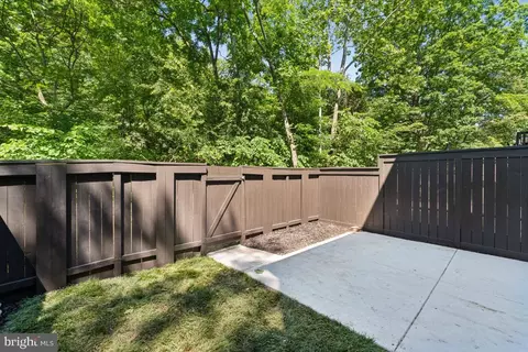 2362 Antiqua Ct, Reston, VA 20191 photo 38