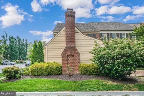 Exterior - 6631 Madison Mclean Dr, Mclean, VA 22101 photo 7 of 7