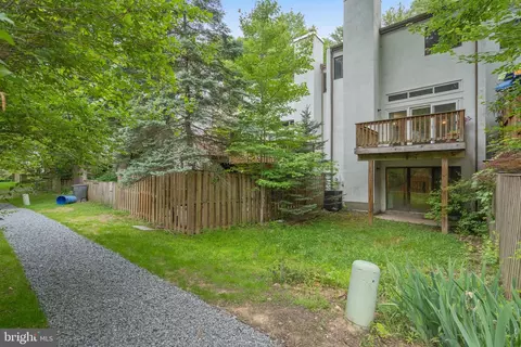 Exterior - 2339 Millennium Ln, Reston, VA 20191 photo 10 of 11