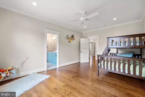 Bedroom - 6518 Beverly Ave, Mclean, VA 22101 photo 3 of 7
