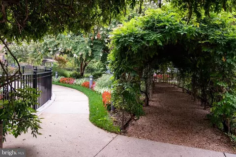 8380 Greensboro Dr #906, Mclean, VA 22102 photo 54