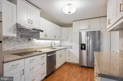 8380 Greensboro Dr #906, Mclean, VA 22102 photo 11