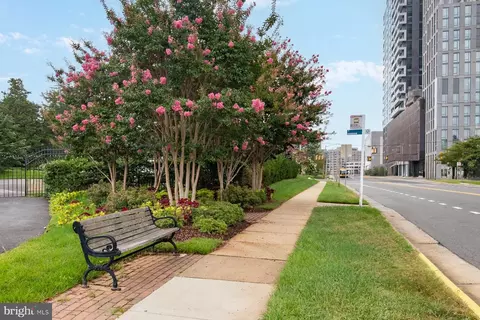 8380 Greensboro Dr #906, Mclean, VA 22102 photo 62