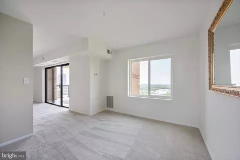 8380 Greensboro Dr #906, Mclean, VA 22102 photo 25