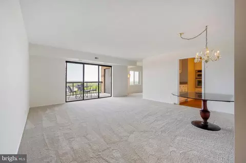 8380 Greensboro Dr #906, Mclean, VA 22102 photo 5