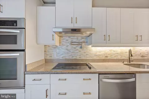 8380 Greensboro Dr #906, Mclean, VA 22102 photo 17