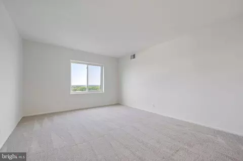 8380 Greensboro Dr #906, Mclean, VA 22102 photo 33