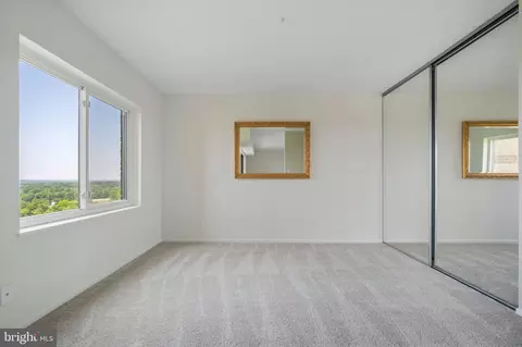 8380 Greensboro Dr #906, Mclean, VA 22102 photo 21