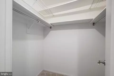 8380 Greensboro Dr #906, Mclean, VA 22102 photo 32