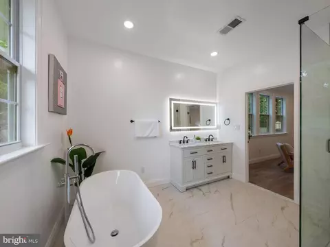 Bath - 5503 Blacksburg Rd, Springfield, VA 22151 photo 7 of 7