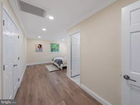 Entry Way - 5503 Blacksburg Rd, Springfield, VA 22151 photo 1 of 2