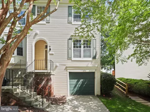 12215 Wye Oak Commons Cir #66, Burke, VA 22015