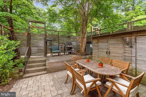 1690 Chimney House Rd, Reston, VA 20190 photo 7