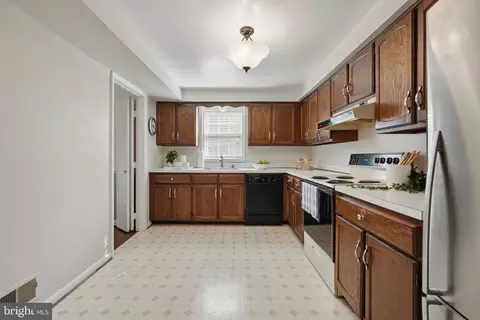 7013 Alicent Pl, Mclean, VA 22101 photo 8