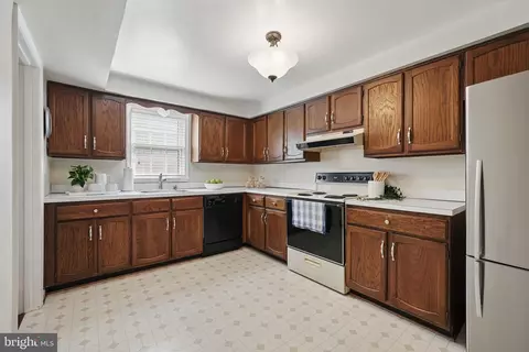 7013 Alicent Pl, Mclean, VA 22101 photo 9