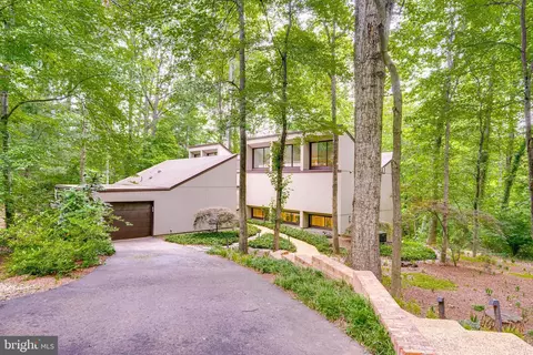11405 Purple Beech Dr, Reston, VA 20191