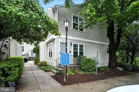 5800 Bridgetown Ct #14, Burke, VA 22015