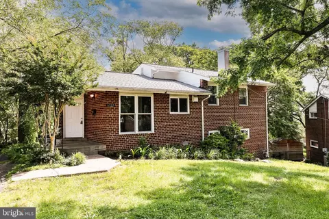 6322 Phyllis Ln, Alexandria, VA 22312