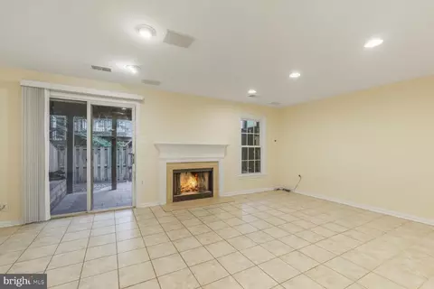 6512 Serenade Pl, Springfield, VA 22150 photo 4