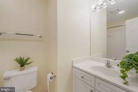 6512 Serenade Pl, Springfield, VA 22150 photo 10